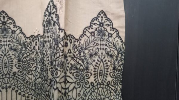 Luxury Lawn Embroidered Suit - Image 4