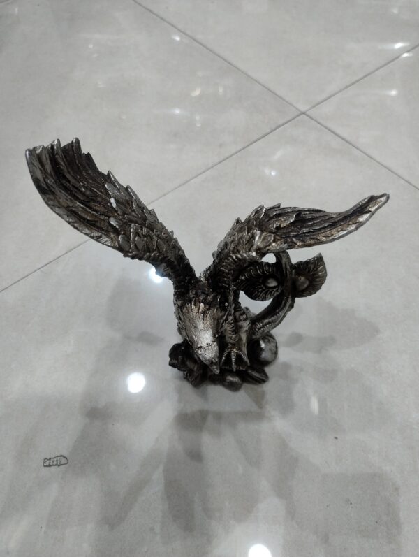 Eagle statue small